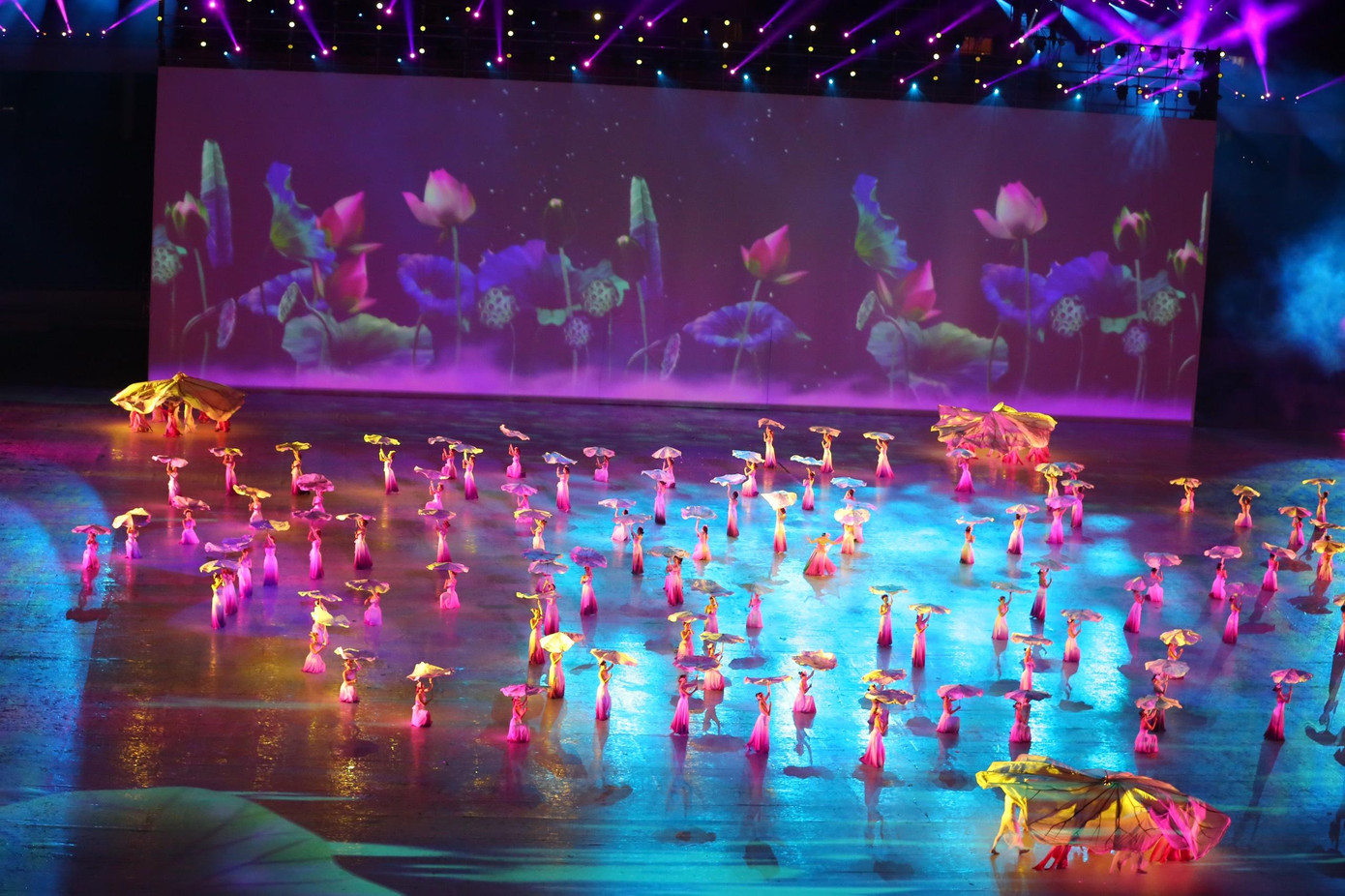 Lễ khai mạc SEA Games 31: Vì một Đông Nam Á mạnh mẽ hơn ảnh 43