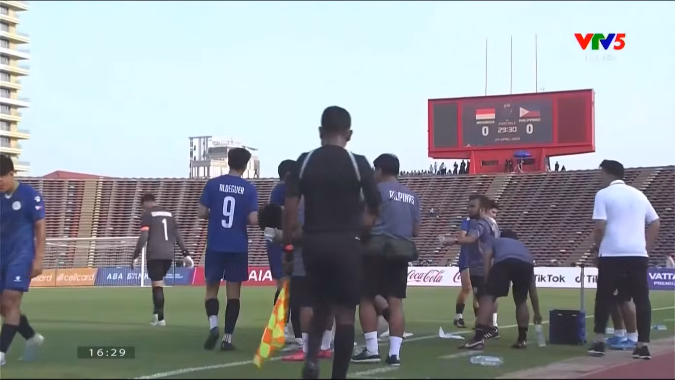 SEA Games 32: Đánh bại U22 Philippines 3-0, U22 Indonesia mở màn ấn tượng ảnh 8 SEA Games 32: Đánh bại U22 Philippines 3-0, U22 Indonesia mở màn ấn tượng ảnh 8