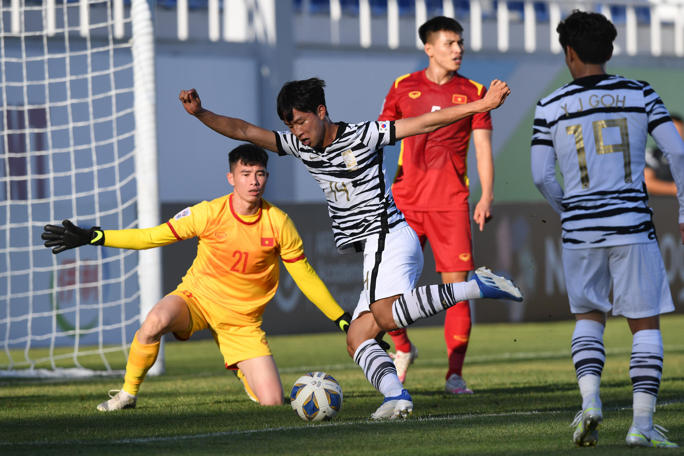 Buộc U23 Hàn Quốc 'sống trong sợ hãi', U23 Việt Nam rộng đường vào tứ kết ảnh 12