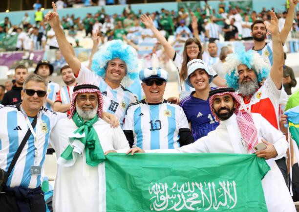 Động đất ở Lusail, Saudi Arabia quật ngã Messi và đồng đội sau màn ngược dòng quả cảm ảnh 5 Động đất ở Lusail, Saudi Arabia quật ngã Messi và đồng đội sau màn ngược dòng quả cảm ảnh 5