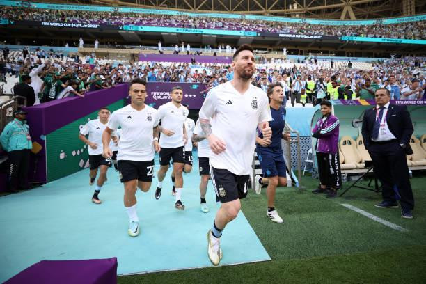 Động đất ở Lusail, Saudi Arabia quật ngã Messi và đồng đội sau màn ngược dòng quả cảm ảnh 12 Động đất ở Lusail, Saudi Arabia quật ngã Messi và đồng đội sau màn ngược dòng quả cảm ảnh 12