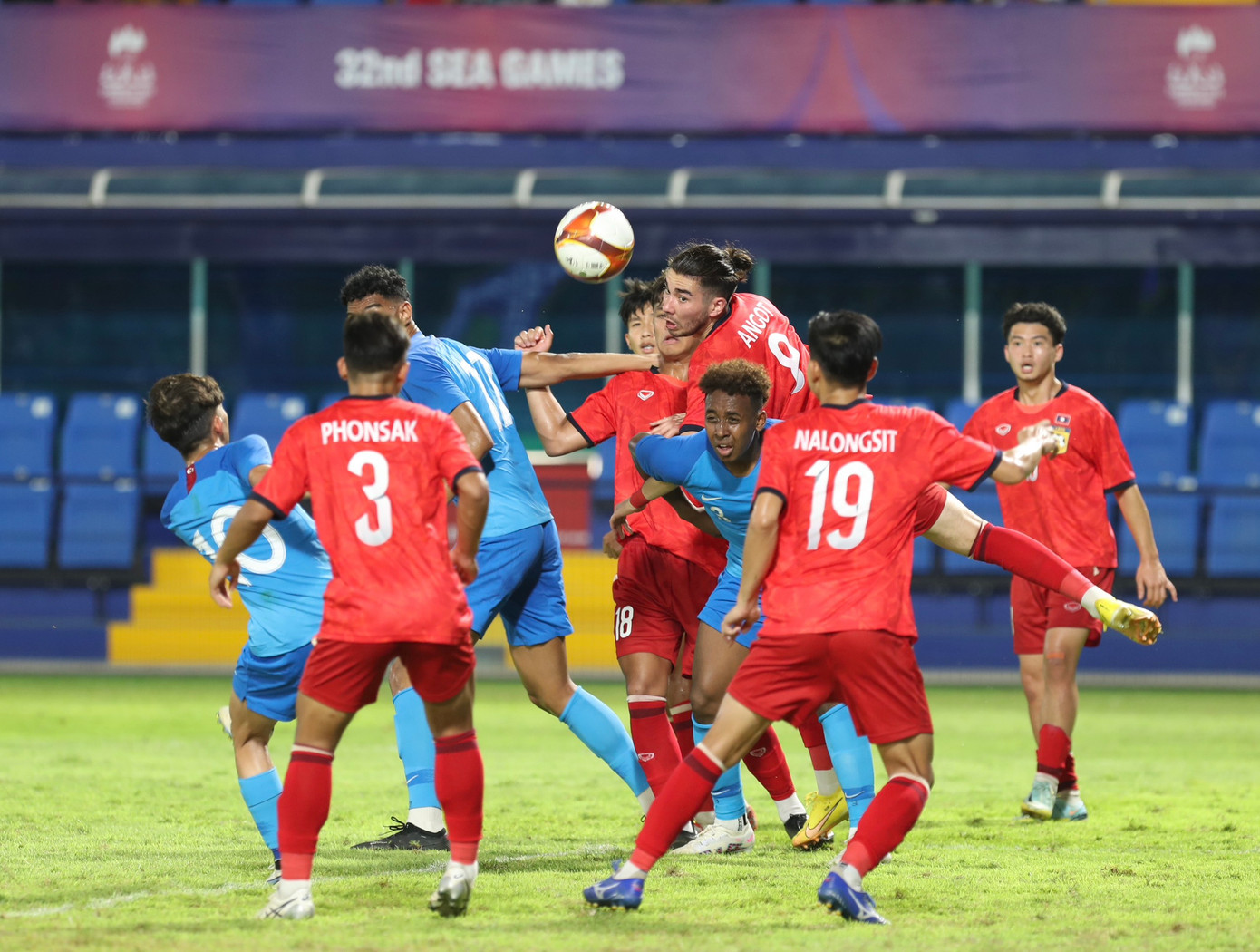 SEA Games 22: Bỏ lỡ nhiều cơ hội mười mươi, U22 Singapore và U22 Lào chấp nhận chia điểm ảnh 7