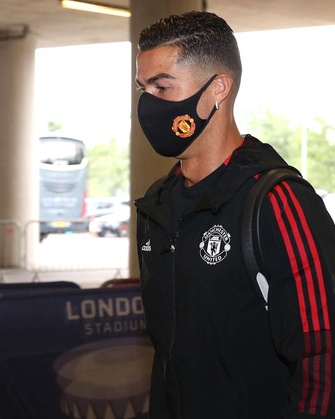 West Ham vs M.U 1-2: Ronaldo nổ súng, De Gea giữ lại 3 điểm cho Quỷ đỏ ảnh 3