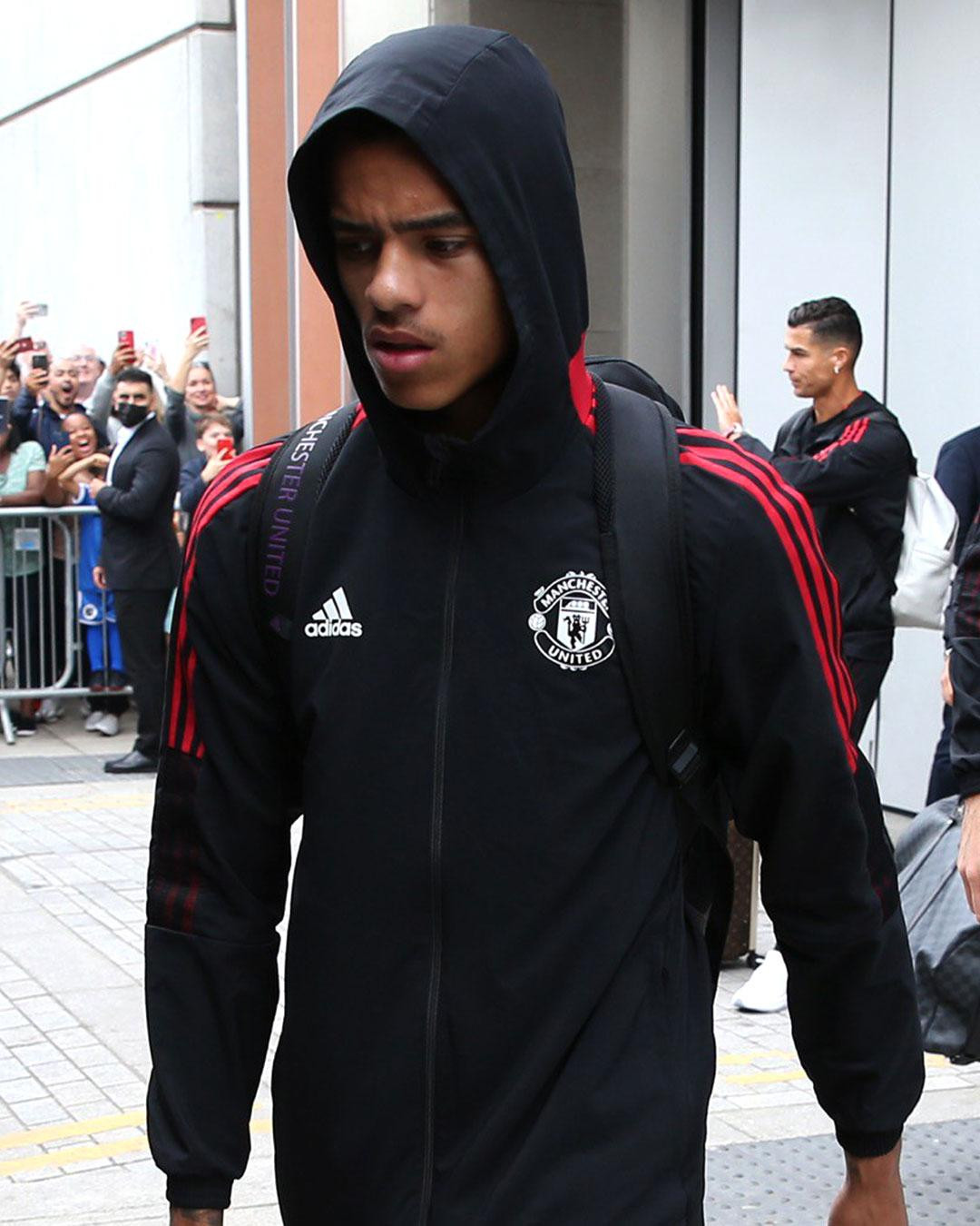 West Ham vs M.U 1-2: Ronaldo nổ súng, De Gea giữ lại 3 điểm cho Quỷ đỏ ảnh 4