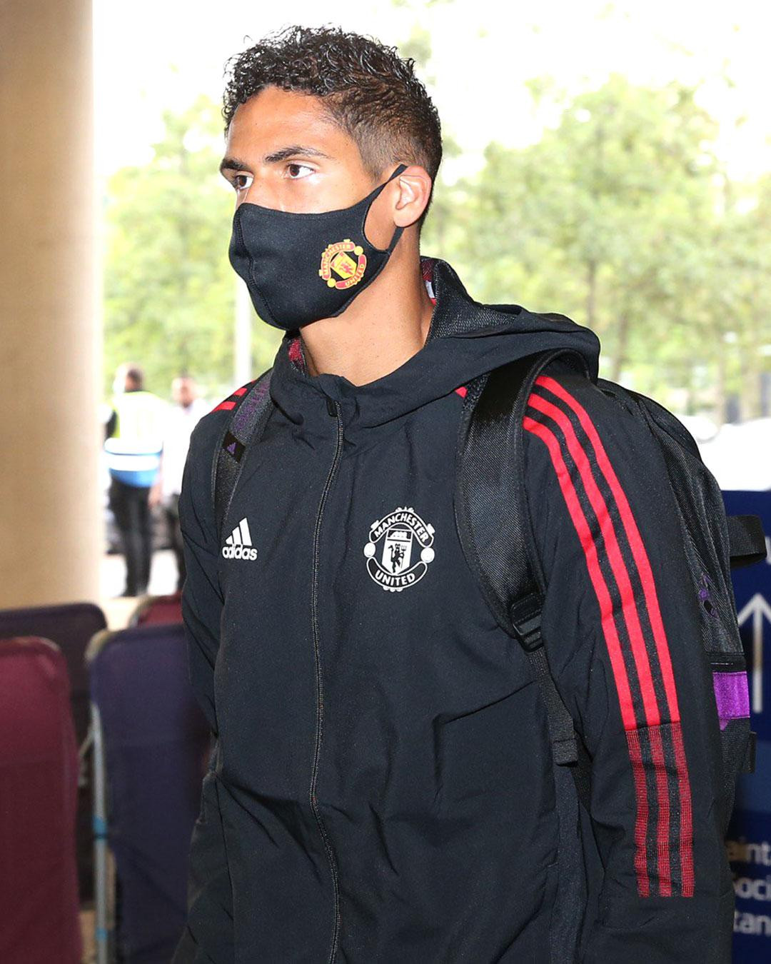 West Ham vs M.U 1-2: Ronaldo nổ súng, De Gea giữ lại 3 điểm cho Quỷ đỏ ảnh 5