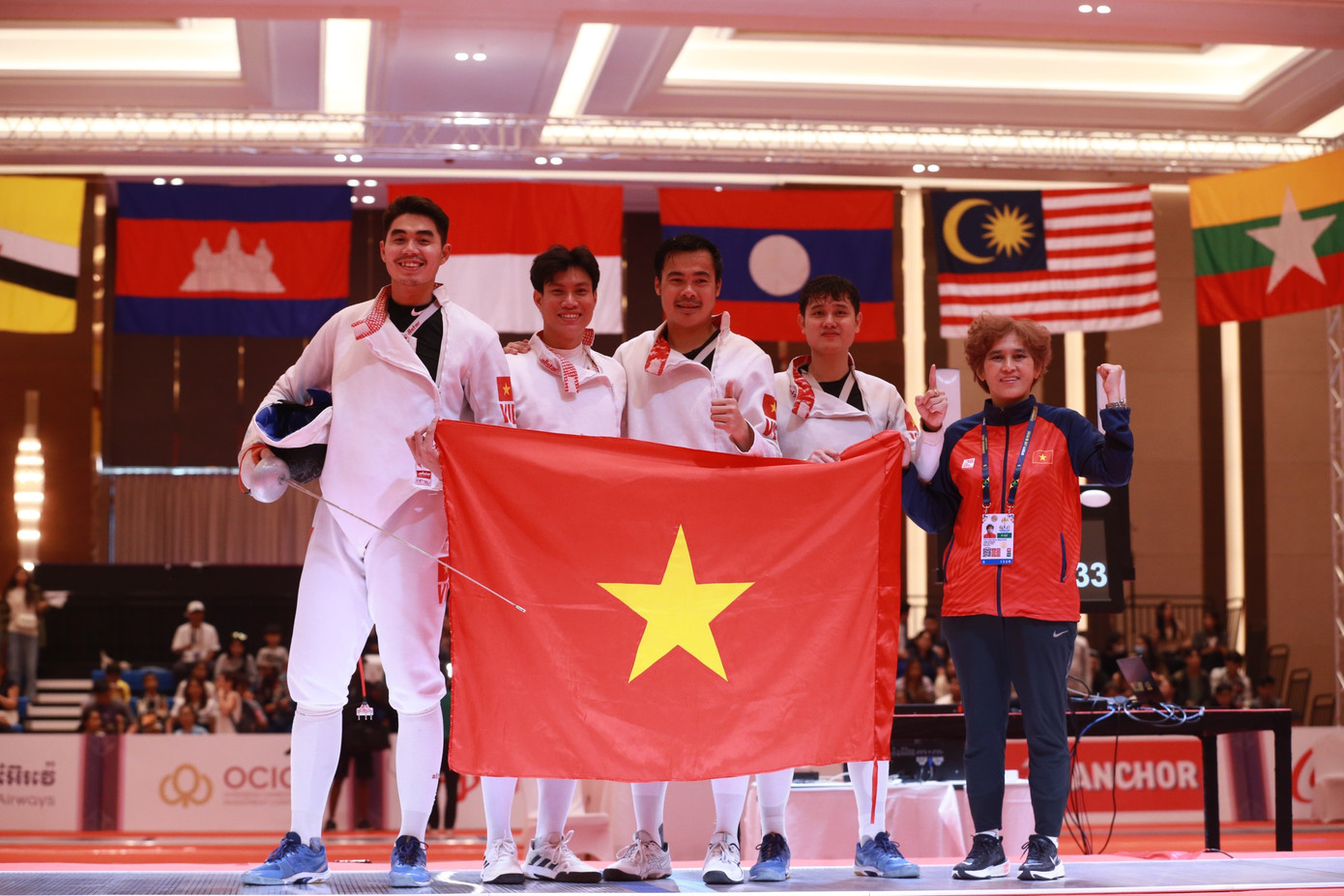 SEA Games 32 ngày 14/5: Vượt mốc 100, TTVN bỏ xa Thái Lan gần 20 HCV ảnh 11