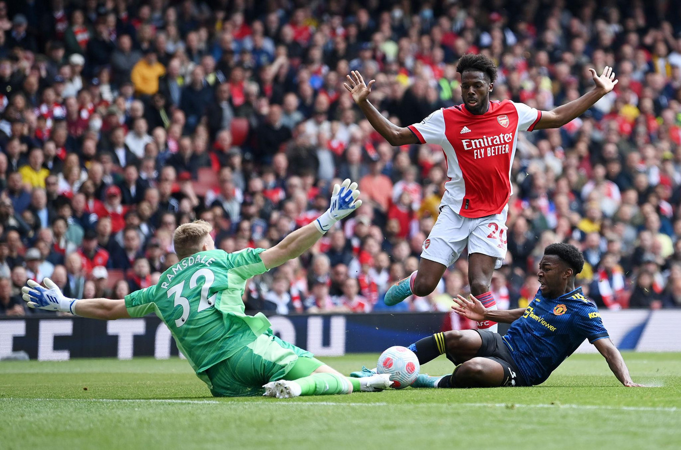 Đánh bại MU 3-1, Arsenal xây chắc vị trí trong tốp 4 ảnh 10