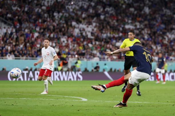 World Cup 2022: Mbappe rực sáng, tuyển Pháp đánh bại Ba Lan 3-1 để vào tứ kết ảnh 28