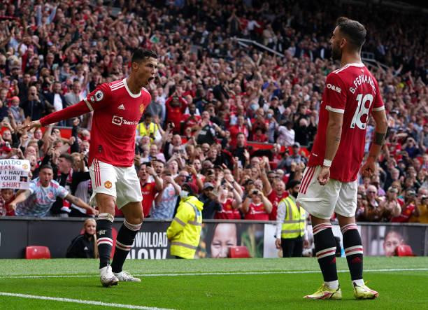 M.U vs Newcastle 4-1: Quỷ đỏ xé nát hàng thủ Chích choè trong ngày Ronaldo ra mắt ảnh 12 M.U vs Newcastle 4-1: Quỷ đỏ xé nát hàng thủ Chích choè trong ngày Ronaldo ra mắt ảnh 12