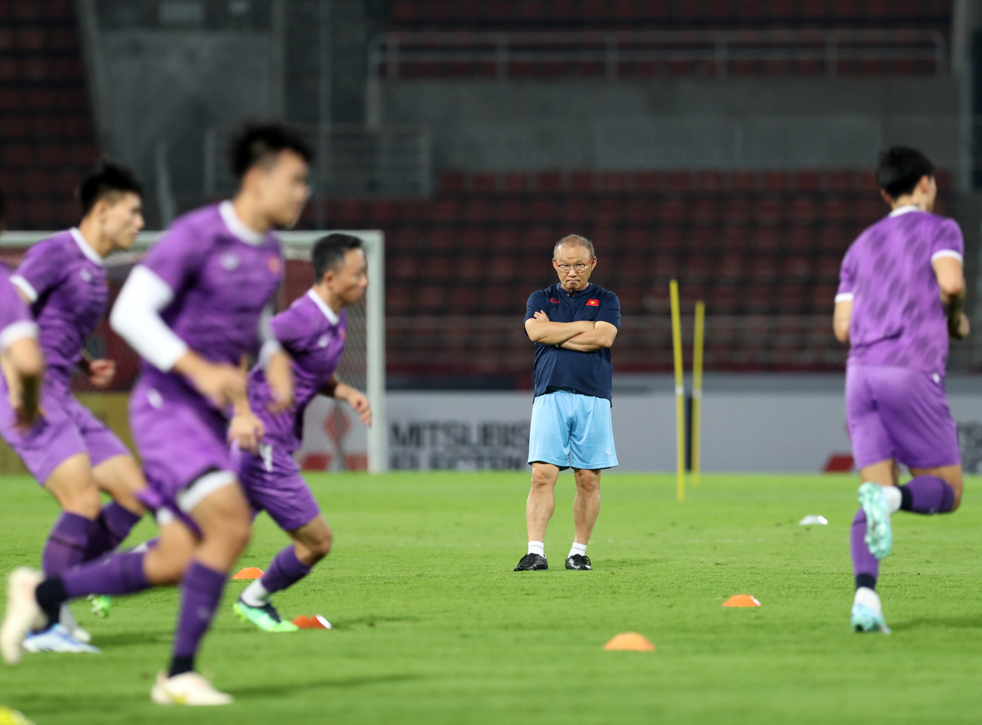 HLV Park Hang-seo sẽ chia tay bóng đá Việt Nam ngay sau giải đấu. Ông muốn kết thúc 'triều đại' 5 năm bằng một chiếc cúp vô địch. HLV Park Hang-seo sẽ chia tay bóng đá Việt Nam ngay sau giải đấu. Ông muốn kết thúc 'triều đại' 5 năm bằng một chiếc cúp vô địch.