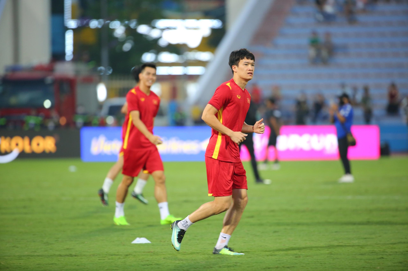 U23 Việt Nam chưa thể lấy ngôi đầu bảng sau trận hoà U23 Philippines ảnh 19