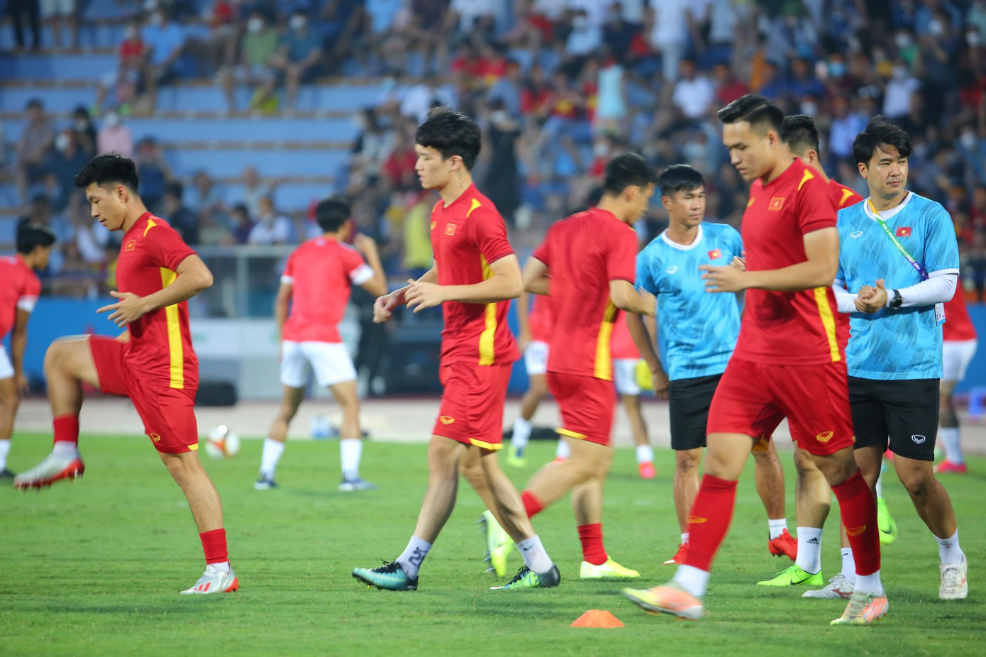 U23 Việt Nam chưa thể lấy ngôi đầu bảng sau trận hoà U23 Philippines ảnh 17