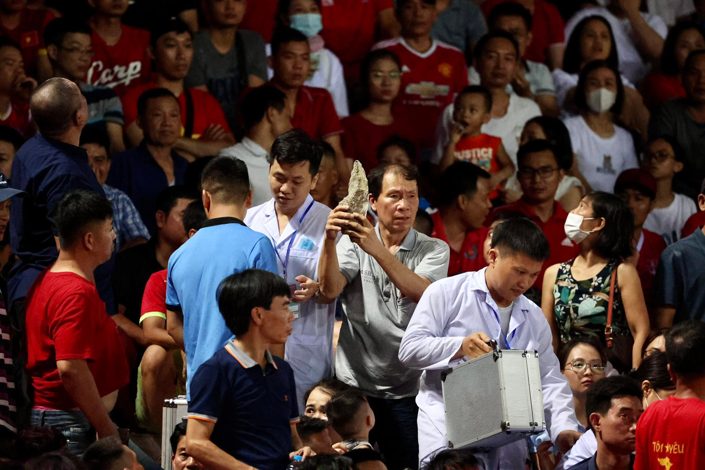 Vượt qua Hồng Kông (Trung Quốc) 1-0, ĐTVN có chiến thắng đầu tiên cùng HLV Troussier ảnh 38