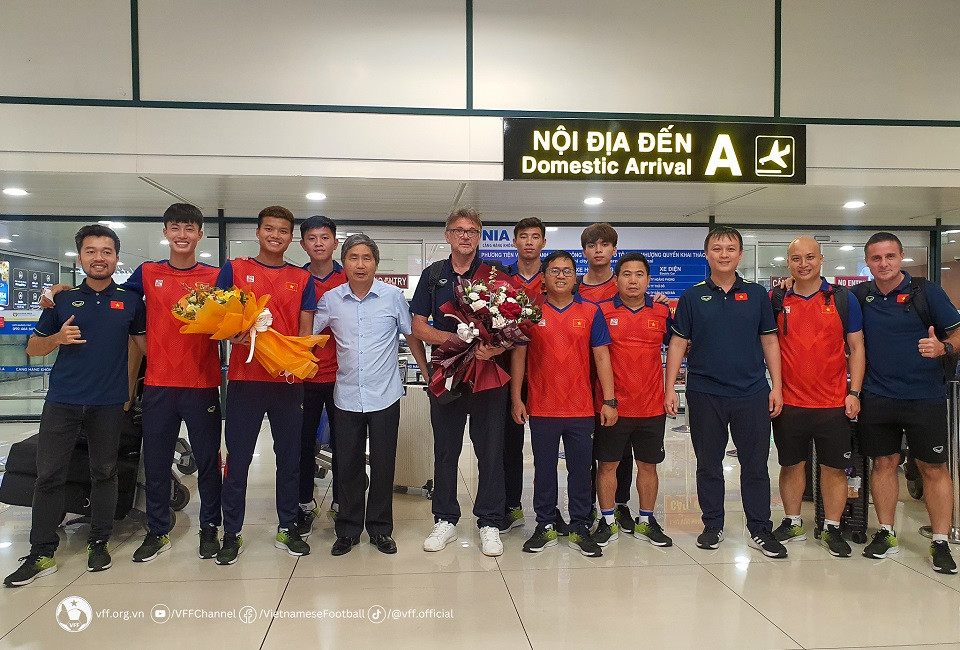 Thất bại của U22 Việt Nam tại SEA Games 32 không phải dấu chấm hết, mà là ngã rẽ. Thất bại của U22 Việt Nam tại SEA Games 32 không phải dấu chấm hết, mà là ngã rẽ.