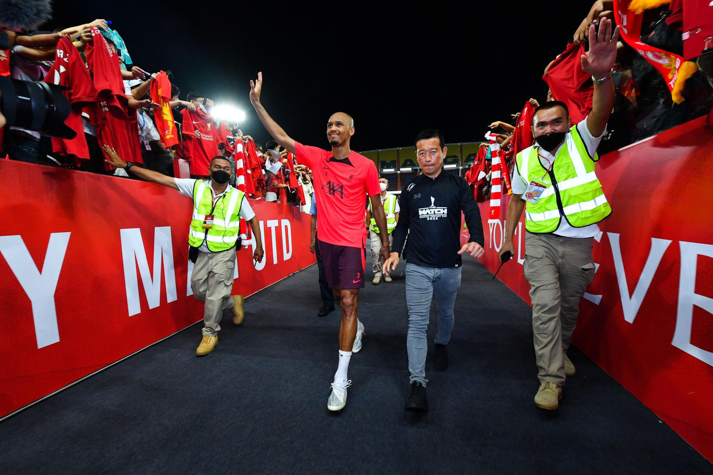 Nhảy múa ở Rajamangala, MU nghiền nát Liverpool 4-0 ảnh 4