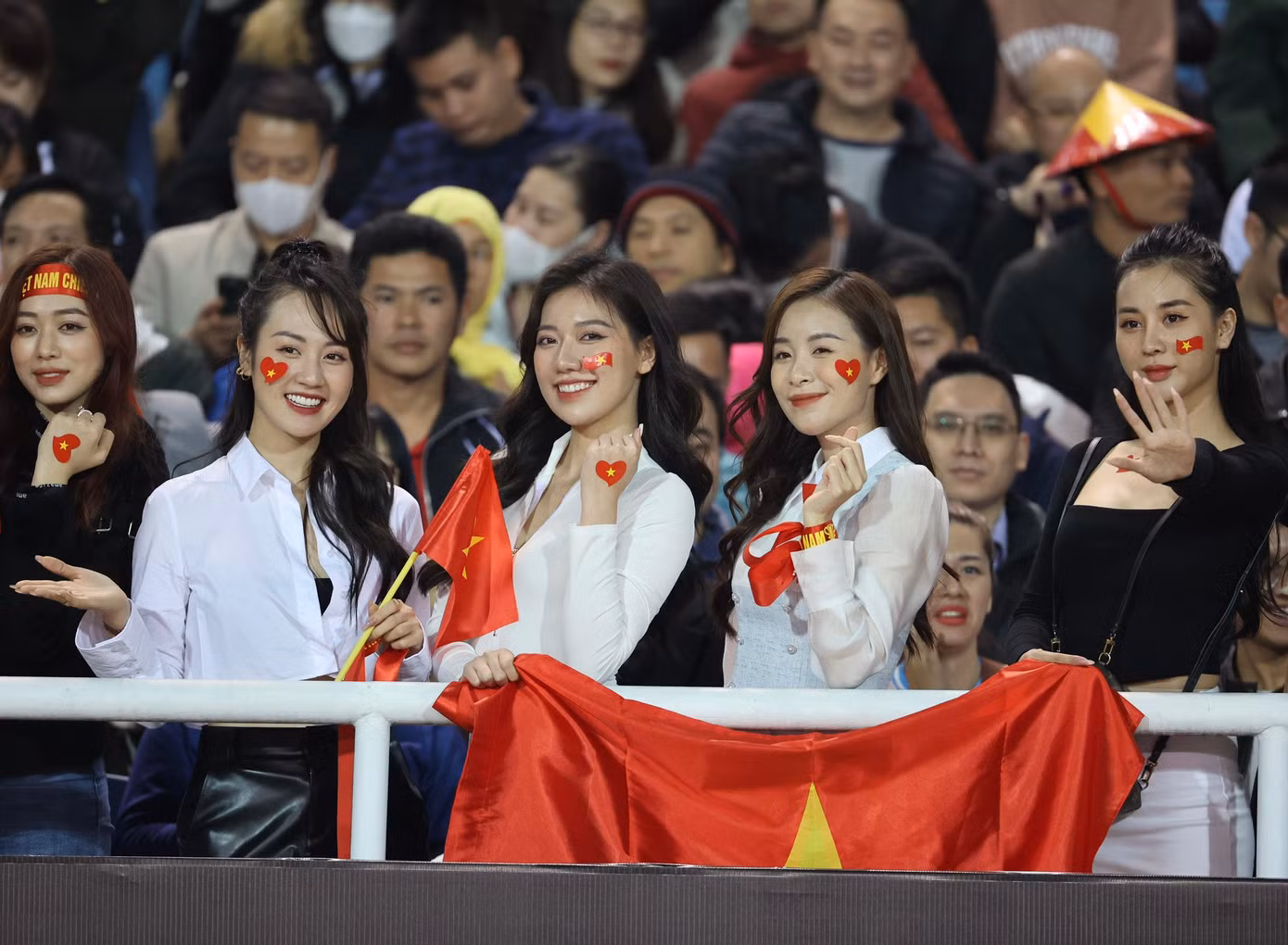 AFF Cup 2022: Hạ Malaysia 3-0, đội tuyển Việt Nam khẳng định sức mạnh ảnh 42