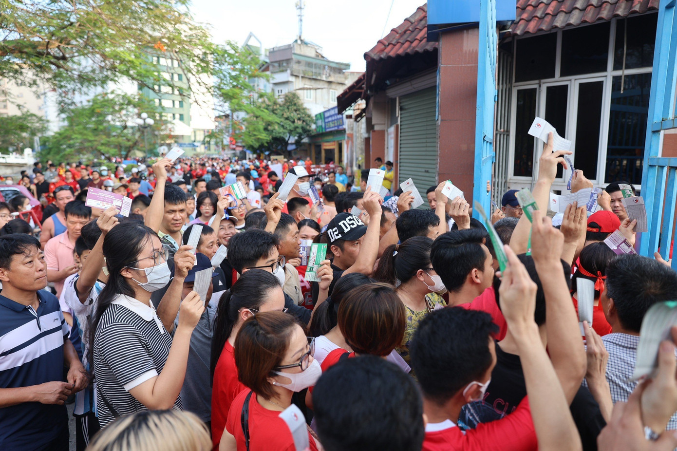 Vượt qua Hồng Kông (Trung Quốc) 1-0, ĐTVN có chiến thắng đầu tiên cùng HLV Troussier ảnh 15