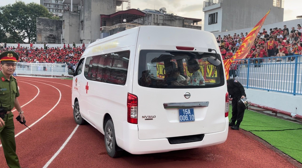 Vượt qua Hồng Kông (Trung Quốc) 1-0, ĐTVN có chiến thắng đầu tiên cùng HLV Troussier ảnh 21