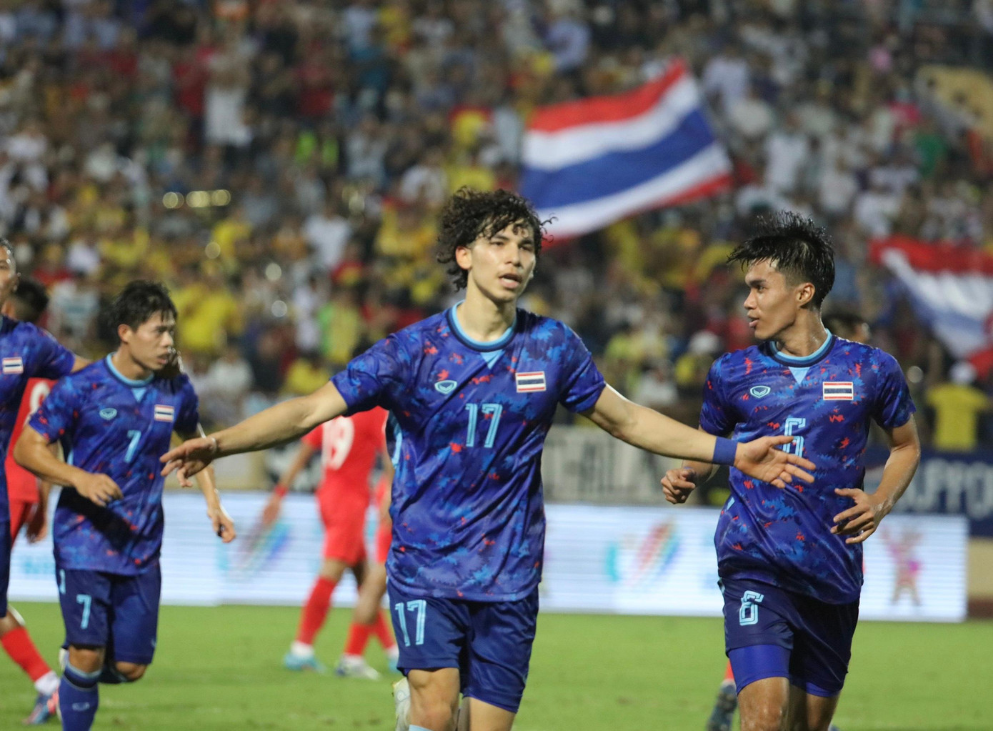 U23 Thái Lan lên ngôi đầu bảng B sau trận 'hủy diệt' U23 Singapore ảnh 15