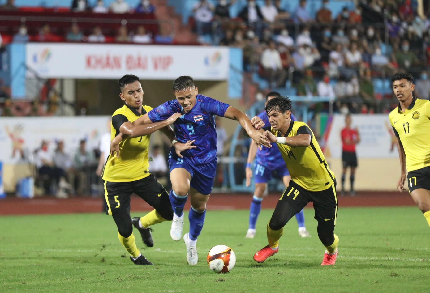 Ngược dòng, U23 Malaysia đánh bại U23 Thái Lan 2-1 ảnh 13