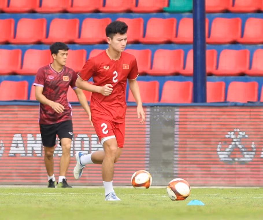 SEA Games 32: U22 Việt Nam tạm dẫn đầu bảng B sau chiến thắng 3-1 trước U22 Singapore ảnh 26