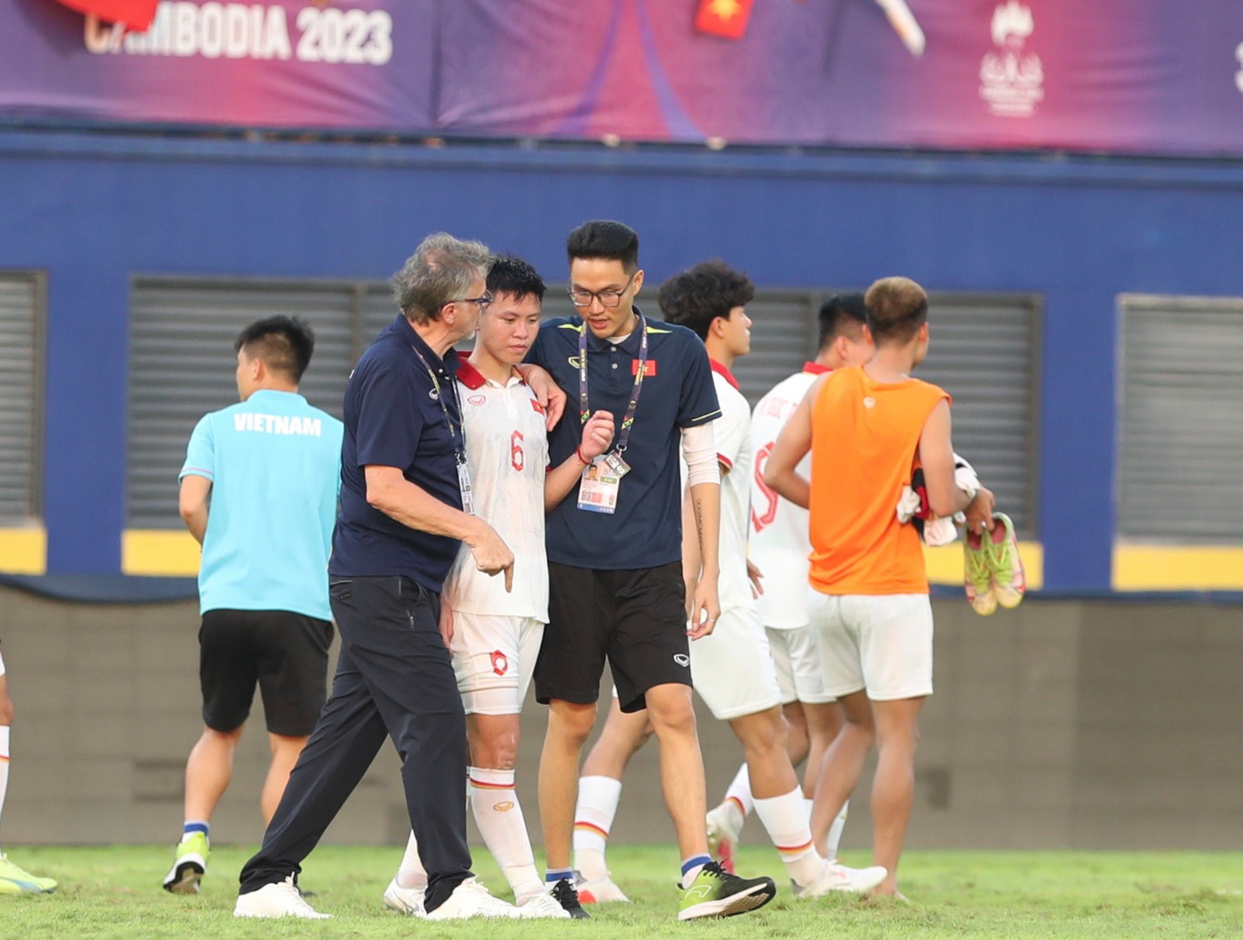 U22 Việt Nam là tập hợp những cầu thủ trẻ nên vấn đề tâm lý luôn được coi trọng vì nó ảnh hưởng nhiều đến màn trình diễn trên sân cỏ. U22 Việt Nam là tập hợp những cầu thủ trẻ nên vấn đề tâm lý luôn được coi trọng vì nó ảnh hưởng nhiều đến màn trình diễn trên sân cỏ.