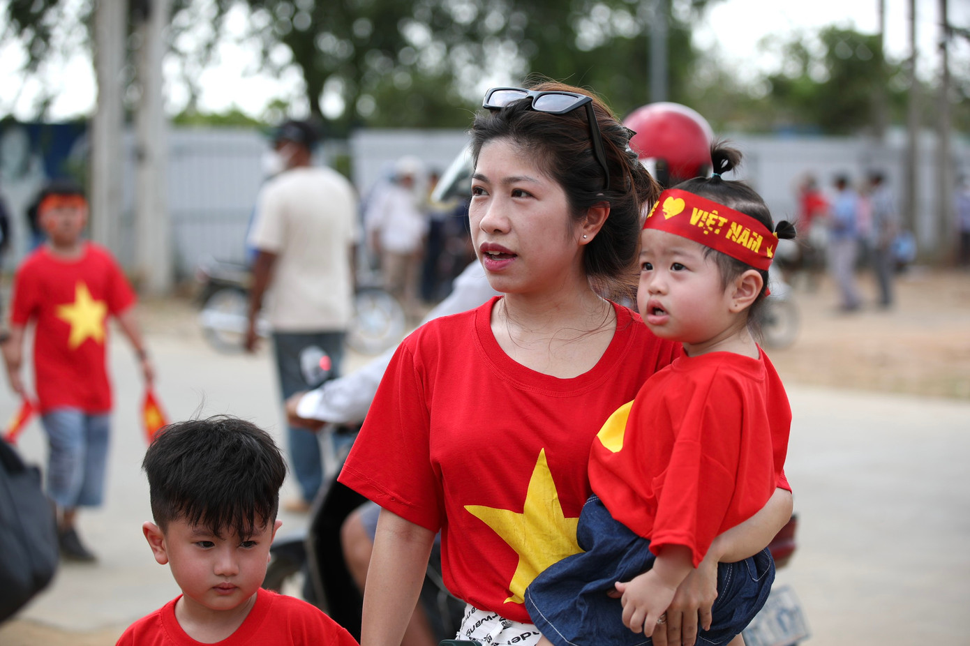 SEA Games 32: U22 Việt Nam tạm dẫn đầu bảng B sau chiến thắng 3-1 trước U22 Singapore ảnh 14