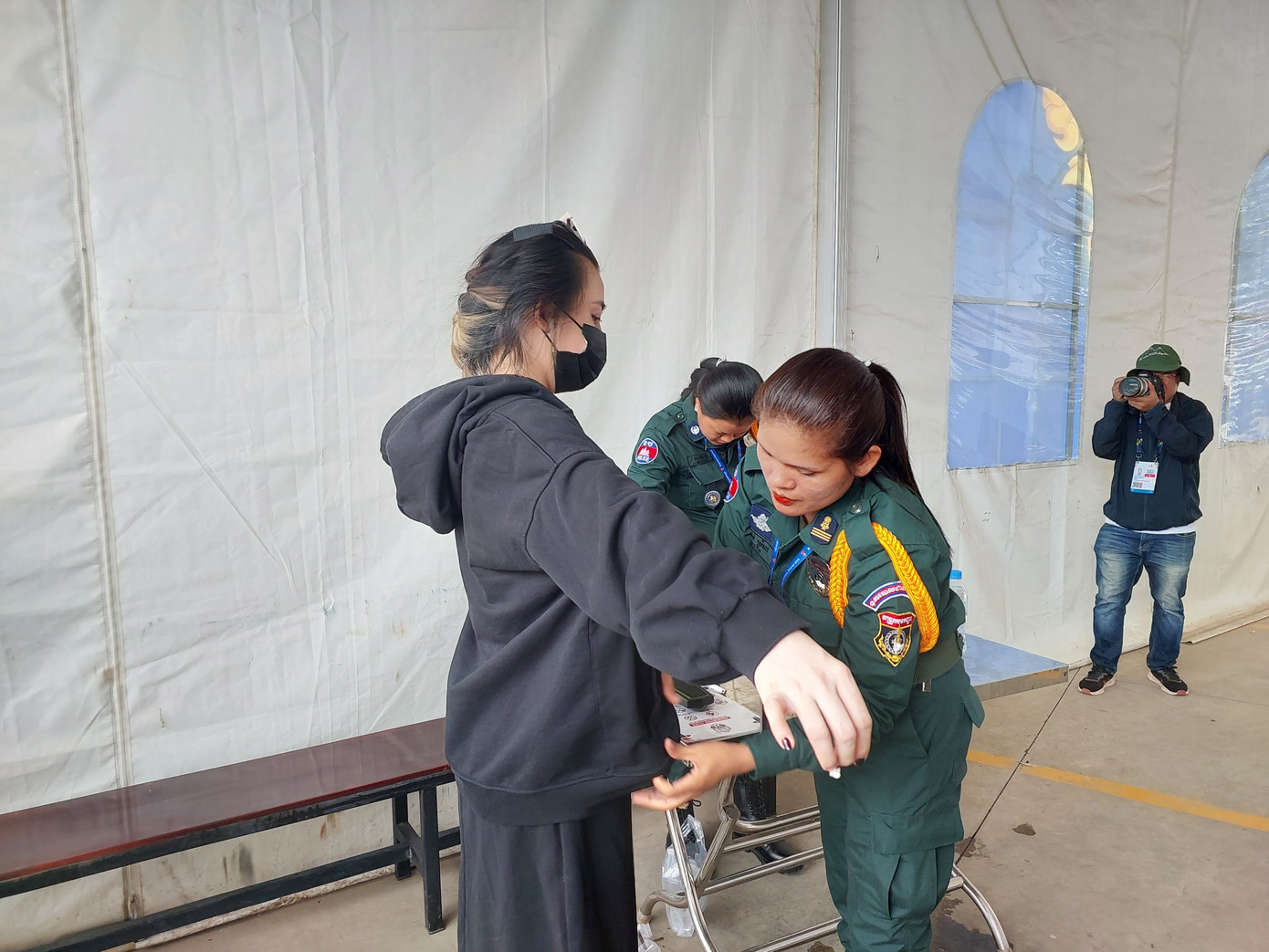 SEA Games 32: U22 Việt Nam tạm dẫn đầu bảng B sau chiến thắng 3-1 trước U22 Singapore ảnh 6