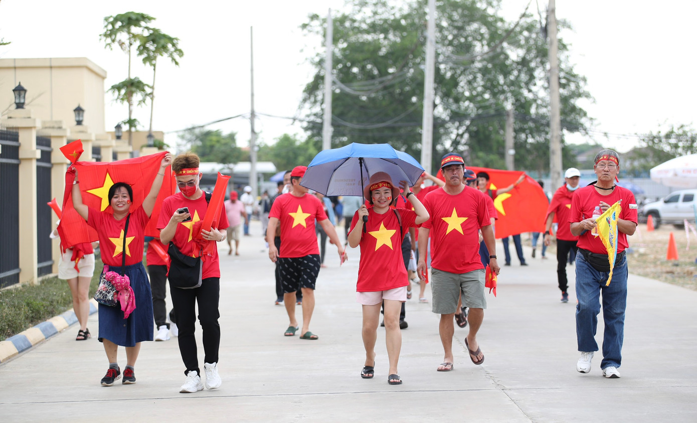 SEA Games 32: U22 Việt Nam tạm dẫn đầu bảng B sau chiến thắng 3-1 trước U22 Singapore ảnh 21