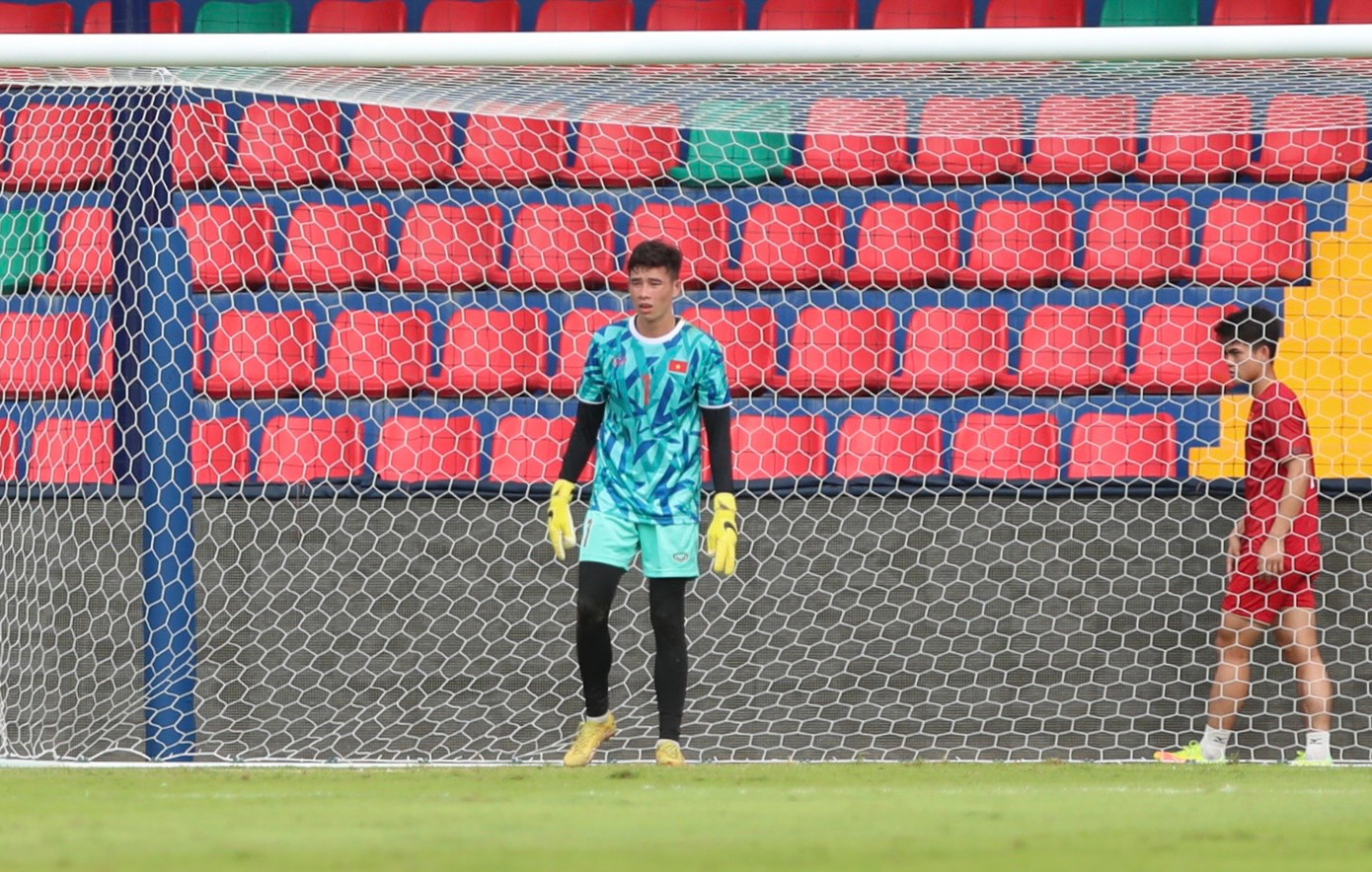 SEA Games 32: U22 Việt Nam tạm dẫn đầu bảng B sau chiến thắng 3-1 trước U22 Singapore ảnh 31