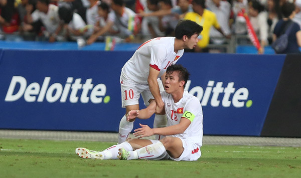 Quế Ngọc Hải từng khóc như một đứa trẻ khi để thua Myanmar trong trận bán kết SEA Games 28. Quế Ngọc Hải từng khóc như một đứa trẻ khi để thua Myanmar trong trận bán kết SEA Games 28.