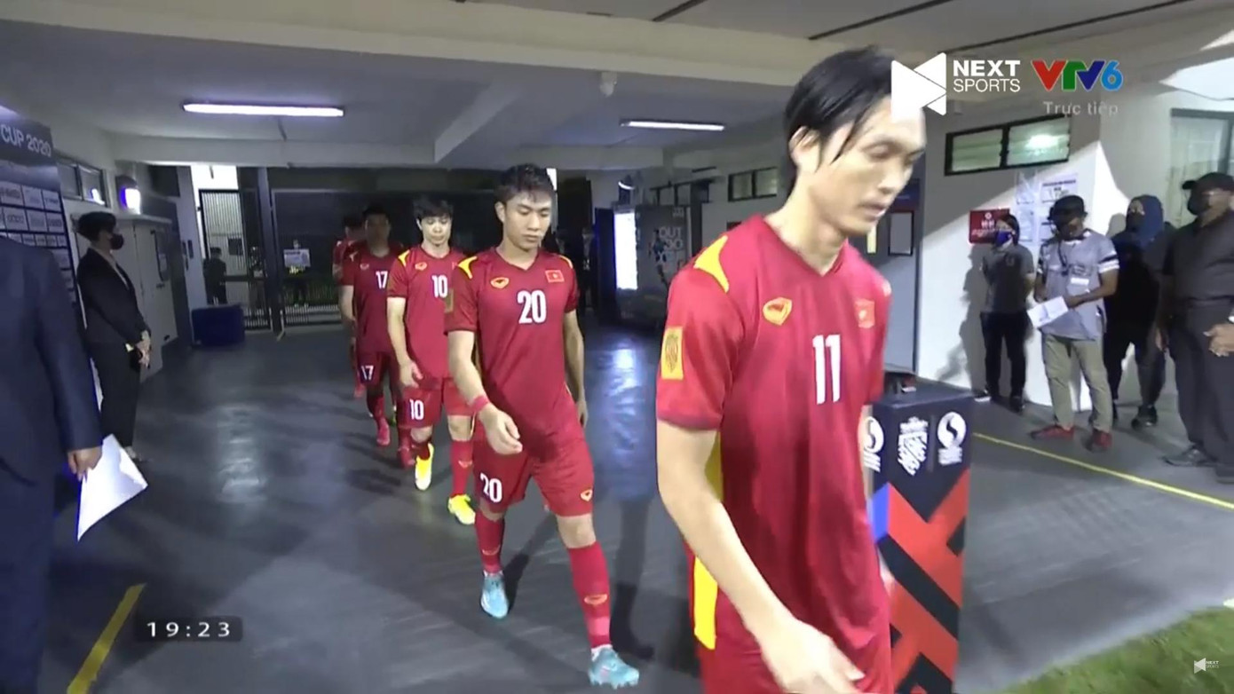 Áp đảo hoàn toàn, đội tuyển Việt Nam vẫn phải chia điểm với Indonesia ảnh 4 Áp đảo hoàn toàn, đội tuyển Việt Nam vẫn phải chia điểm với Indonesia ảnh 4