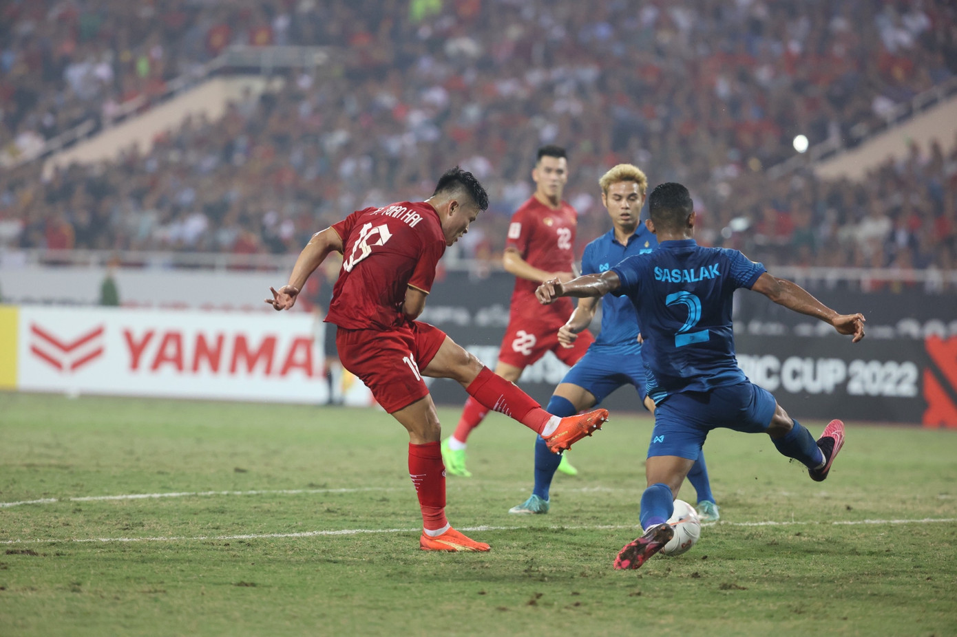 Để Thái Lan cầm hoà 2-2 trên sân nhà, tuyển Việt Nam đối mặt thách thức ở trận chung kết lượt về ảnh 38