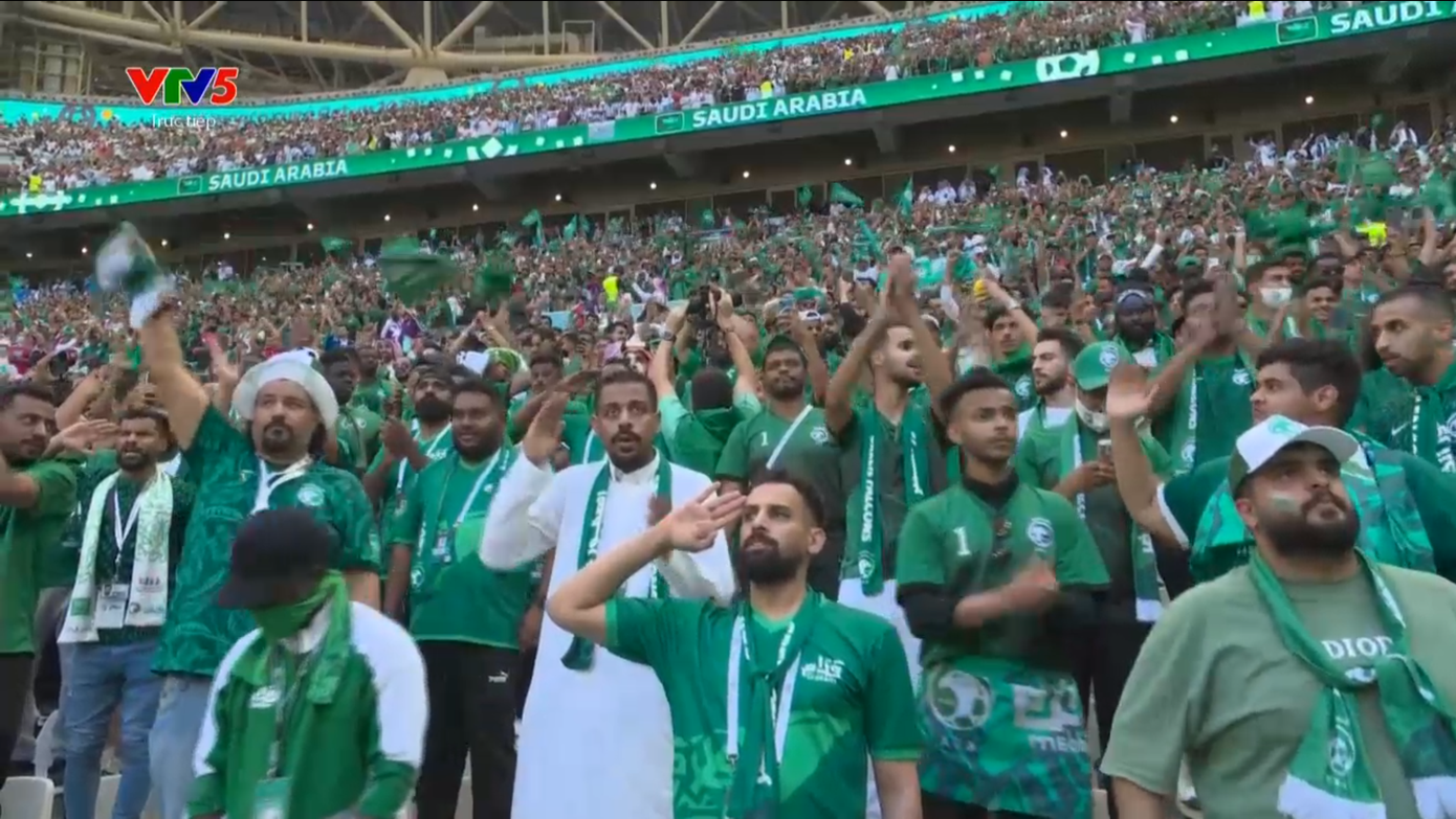 Động đất ở Lusail, Saudi Arabia quật ngã Messi và đồng đội sau màn ngược dòng quả cảm ảnh 20 Động đất ở Lusail, Saudi Arabia quật ngã Messi và đồng đội sau màn ngược dòng quả cảm ảnh 20