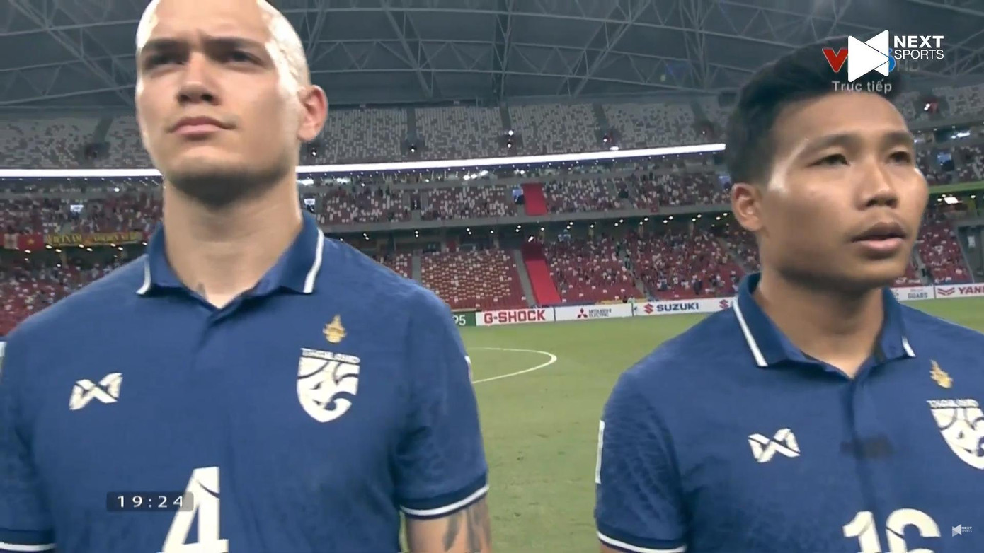 Việt Nam 0-2 Thái Lan: Chanathip lập cú đúp và tiếng còi méo của trọng tài ảnh 5 Việt Nam 0-2 Thái Lan: Chanathip lập cú đúp và tiếng còi méo của trọng tài ảnh 5