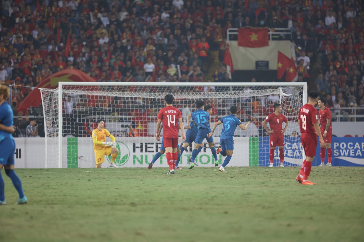 Để Thái Lan cầm hoà 2-2 trên sân nhà, tuyển Việt Nam đối mặt thách thức ở trận chung kết lượt về ảnh 42