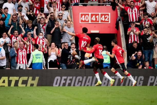 Trực tiếp Southampton vs M.U 1-1: Southampton có điểm đầu tiên ảnh 9 Trực tiếp Southampton vs M.U 1-1: Southampton có điểm đầu tiên ảnh 9