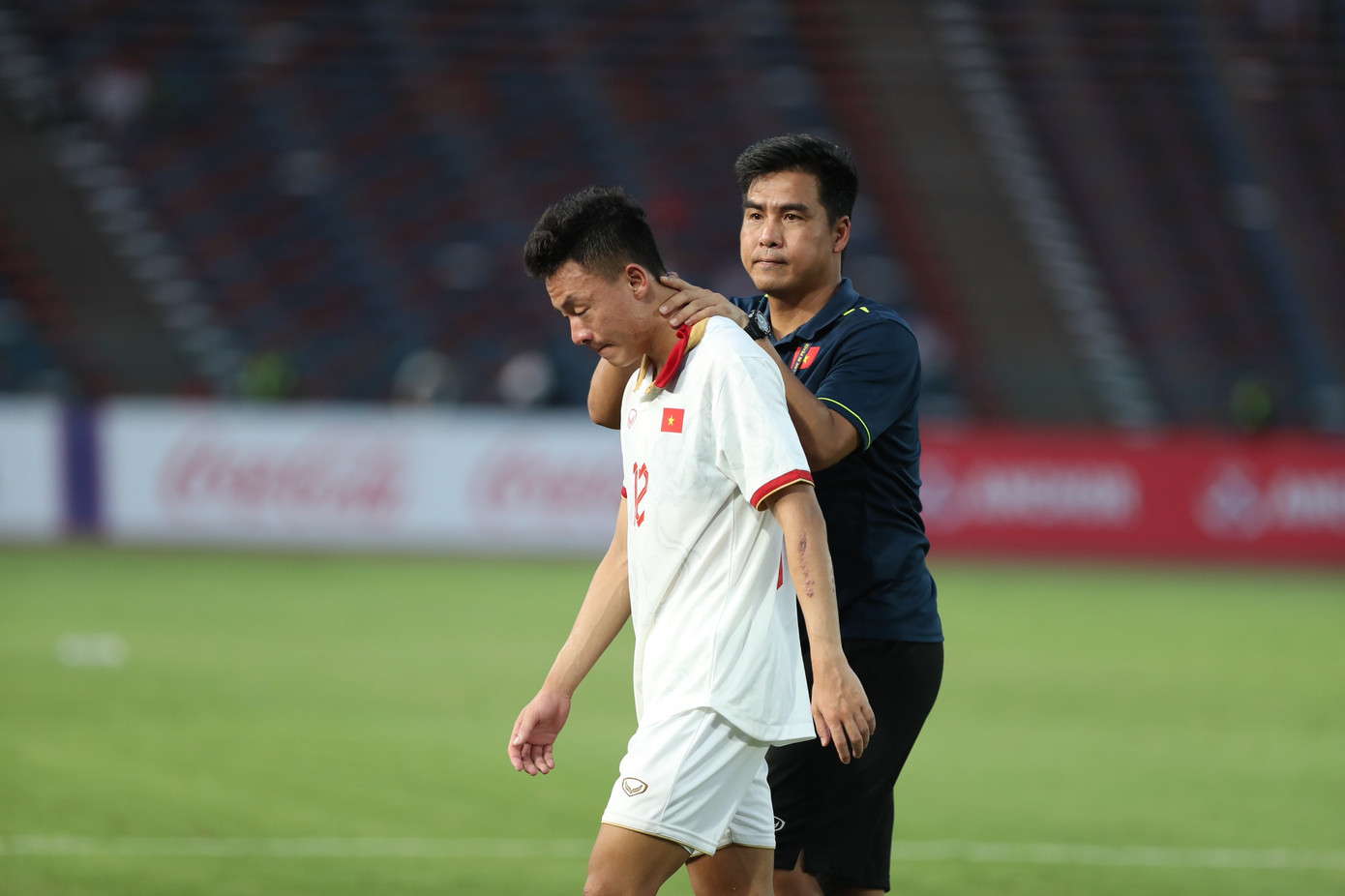 Một giải đấu rất cố gắng nhưng cũng cần cải thiện nhiều điều. Một giải đấu rất cố gắng nhưng cũng cần cải thiện nhiều điều.