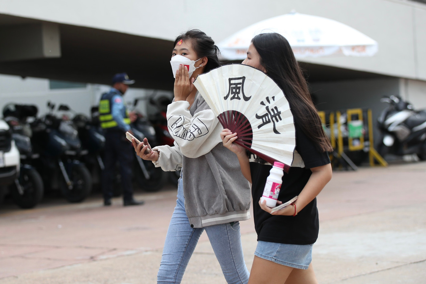 Thủng lưới phút bù giờ, U22 Việt Nam bại trận trước 10 cầu thủ U22 Indonesia ảnh 23