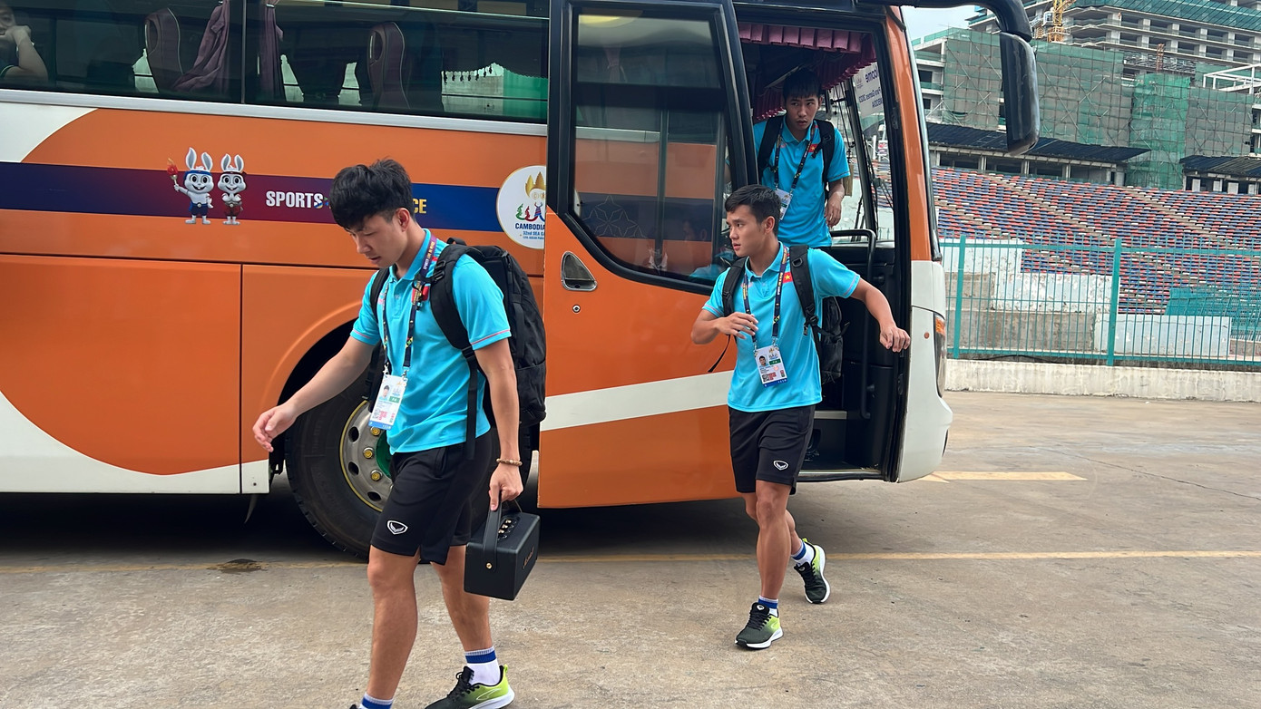 Thủng lưới phút bù giờ, U22 Việt Nam bại trận trước 10 cầu thủ U22 Indonesia ảnh 13