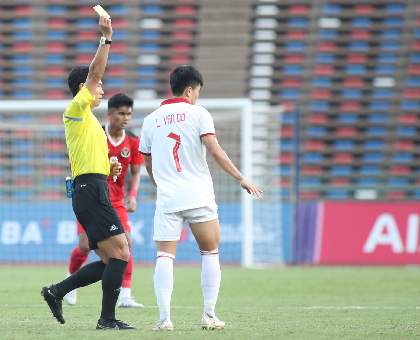 Thủng lưới phút bù giờ, U22 Việt Nam bại trận trước 10 cầu thủ U22 Indonesia ảnh 61