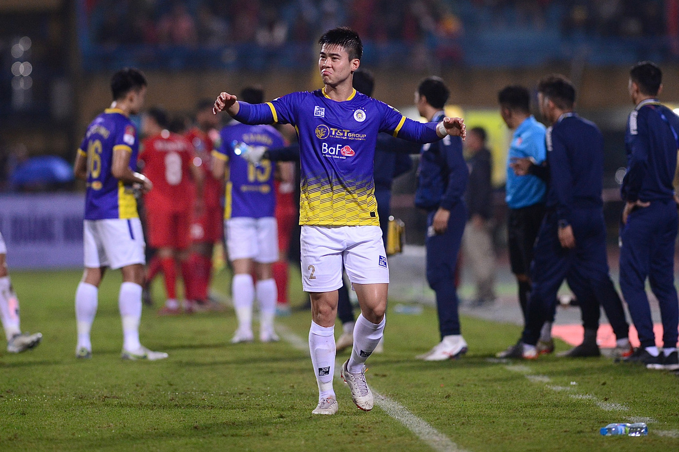 Văn Quyết lập cú đúp, Hà Nội FC hạ đẹp CAHN trận cầu tâm điểm vòng 2 V-League ảnh 16 Văn Quyết lập cú đúp, Hà Nội FC hạ đẹp CAHN trận cầu tâm điểm vòng 2 V-League ảnh 16