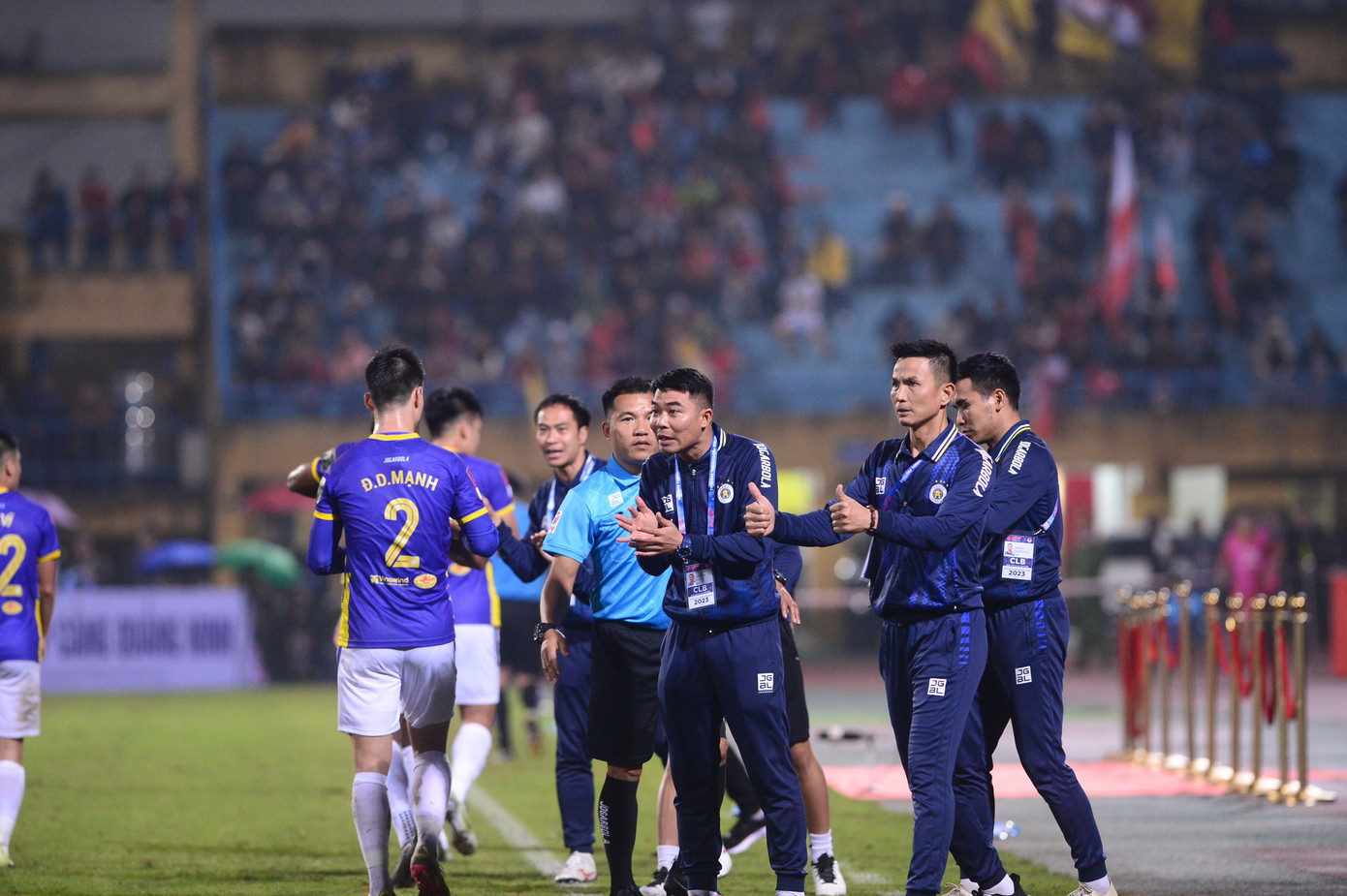 Văn Quyết lập cú đúp, Hà Nội FC hạ đẹp CAHN trận cầu tâm điểm vòng 2 V-League ảnh 23 Văn Quyết lập cú đúp, Hà Nội FC hạ đẹp CAHN trận cầu tâm điểm vòng 2 V-League ảnh 23