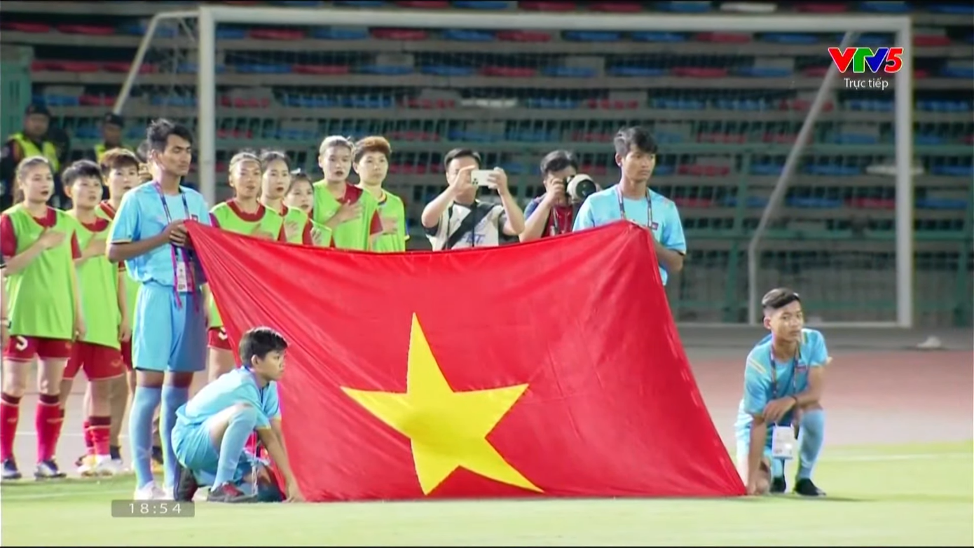 Hạ Campuchia 4-0, tuyển nữ Việt Nam vào chung kết ảnh 10