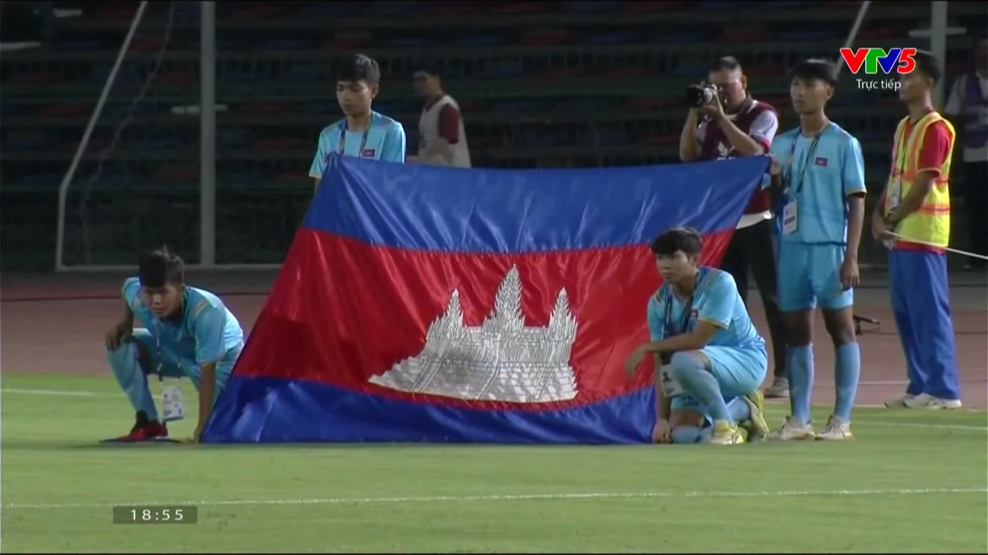 Hạ Campuchia 4-0, tuyển nữ Việt Nam vào chung kết ảnh 12