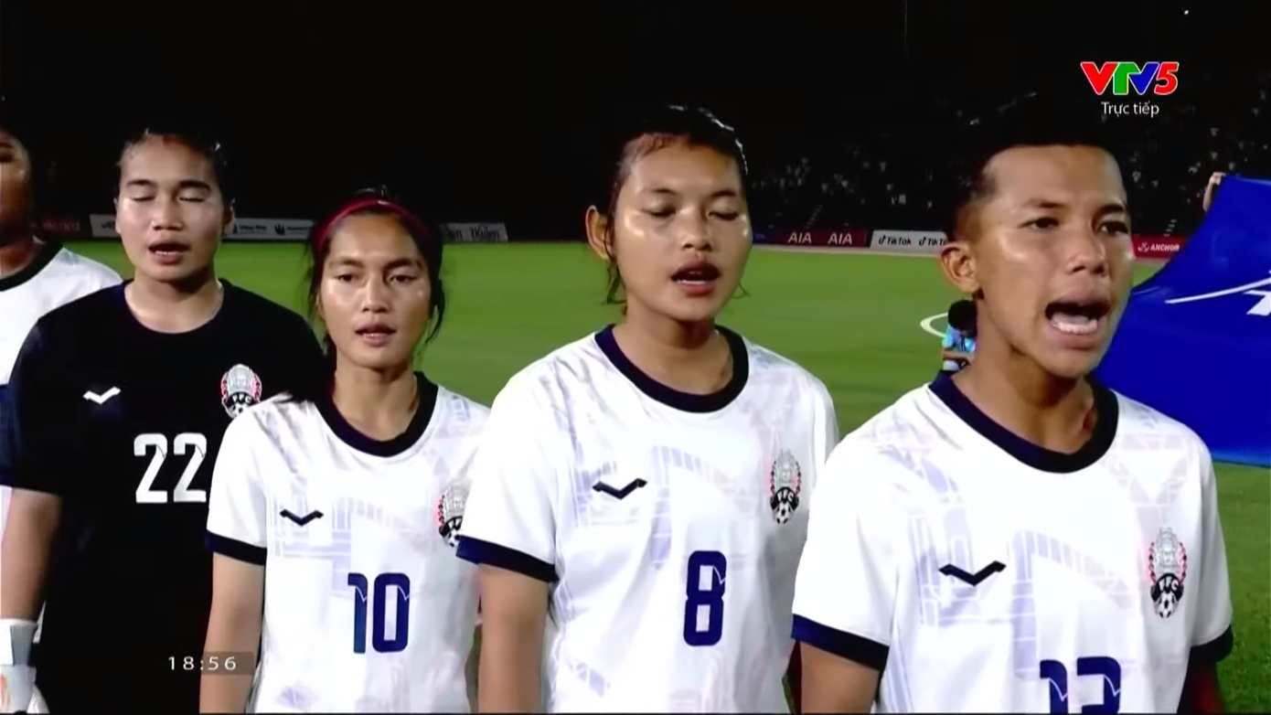 Hạ Campuchia 4-0, tuyển nữ Việt Nam vào chung kết ảnh 13