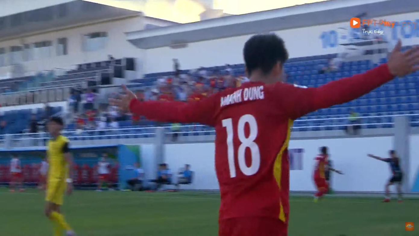 U23 Việt Nam vào tứ kết sau khi hạ Hổ Malaya 2-0 ảnh 10