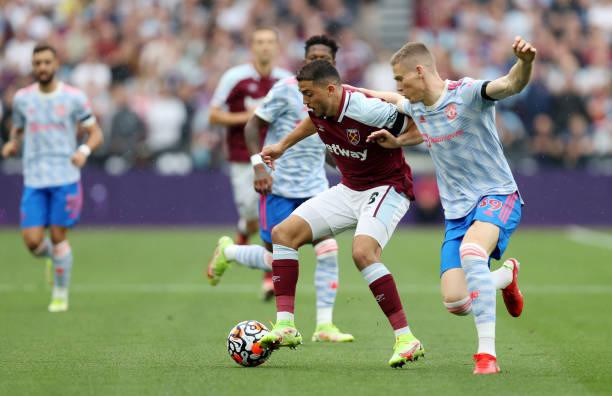 West Ham vs M.U 1-2: Ronaldo nổ súng, De Gea giữ lại 3 điểm cho Quỷ đỏ ảnh 11