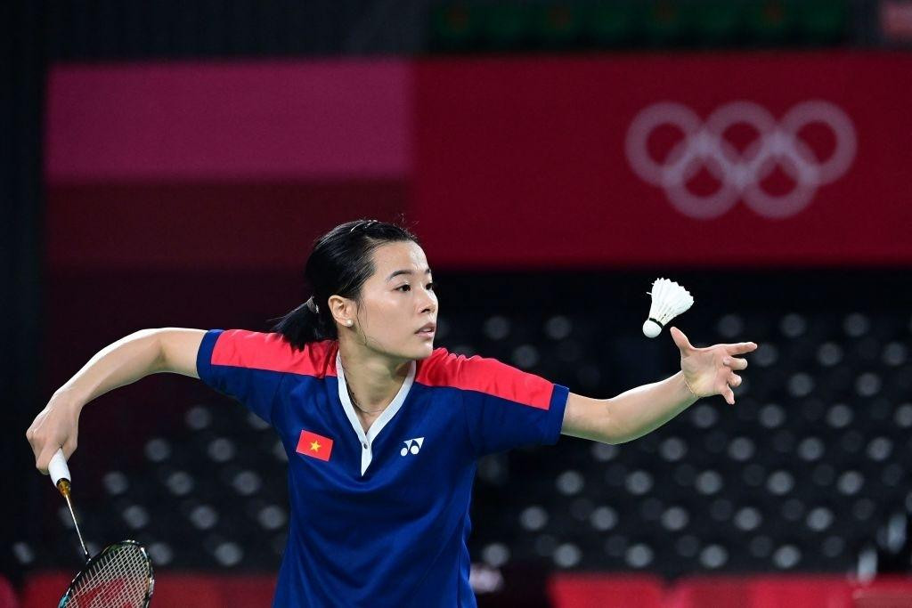 Tuy nhiên, tay vợt sinh năm 1997 của Việt Nam nhanh chóng áp đảo ở thời điểm quan trọng để thắng 21-17. Thùy Linh thắng chung cuộc 2-0.