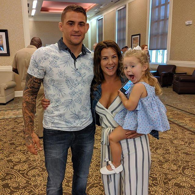 Poirier có chuyện tình đẹp với cô vợ Jolie từ năm 18 tuổi.